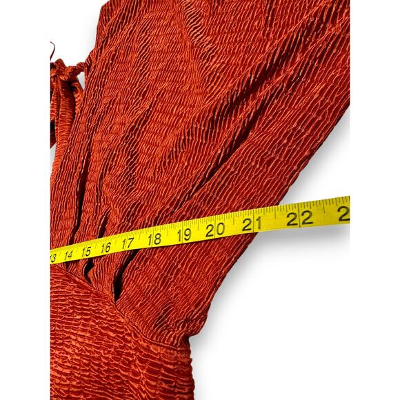 Red by BKE Burnt Orange Crinkle Batwing Sleeve Blouse Size Large - Picture 4 of 8